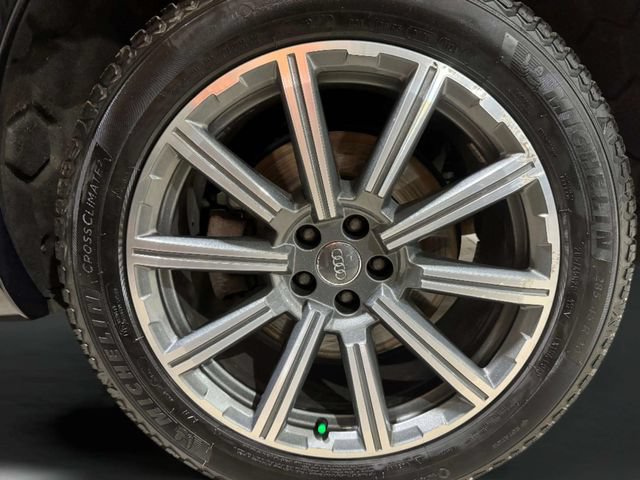 Used 2019 Audi Q7 3.0T Prestige w/ Prestige Package AWD/4WD image 36