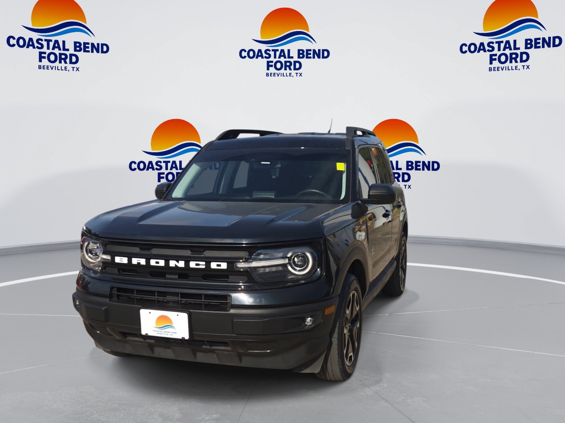 Used 2023 Ford Bronco Sport Outer Banks AWD/4WD image 3