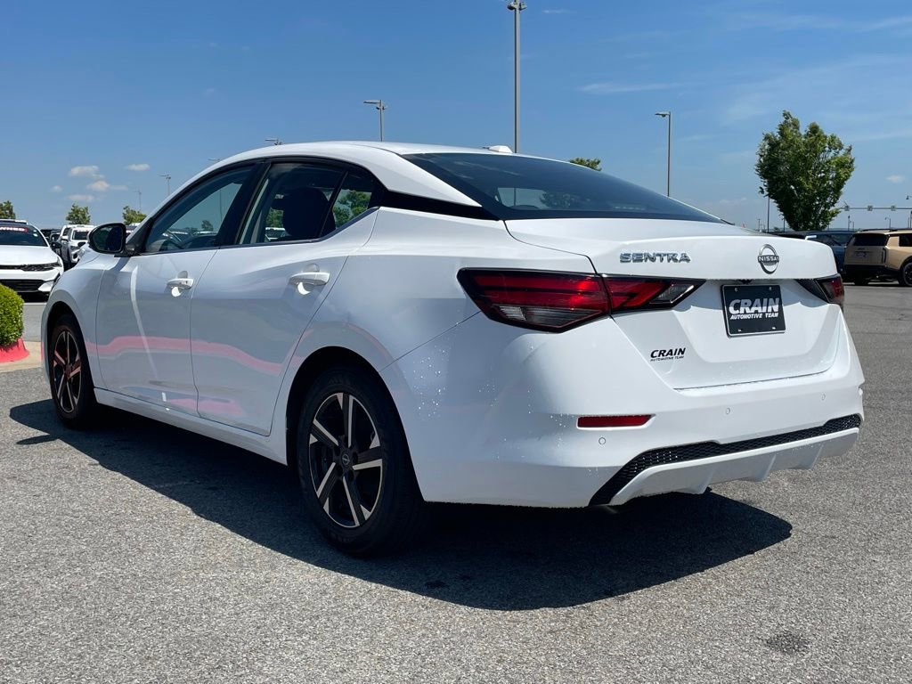 Used 2025 Nissan Sentra SV FWD image 5