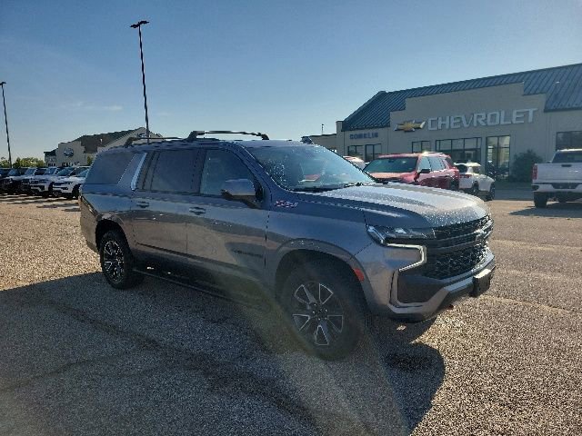 Used 2021 Chevrolet Suburban Z71 w/ Rear Media and Nav Package AWD/4WD image 25