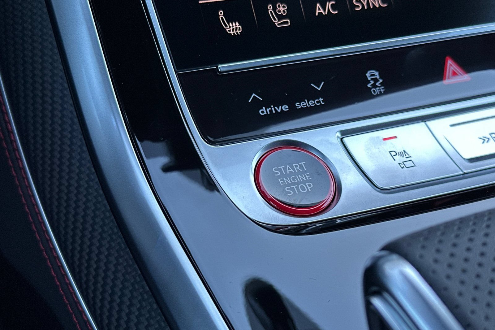 New 2026 Audi SQ8 Prestige AWD/4WD image 22