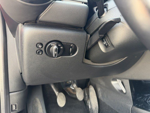 Used 2022 MINI Cooper S w/ Premium Package FWD image 15