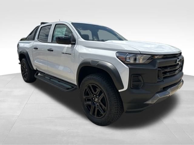 New 2025 Chevrolet Colorado Trail Boss w/ Midnight Edition image 8