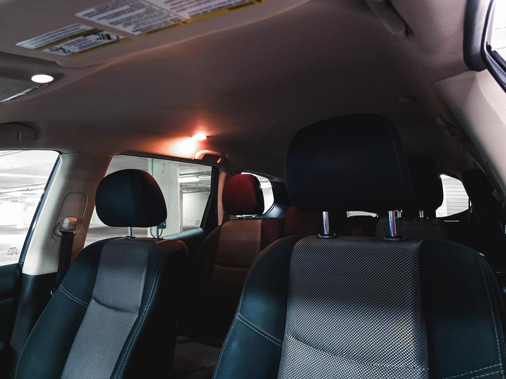 Used 2017 Nissan Pathfinder S image 18