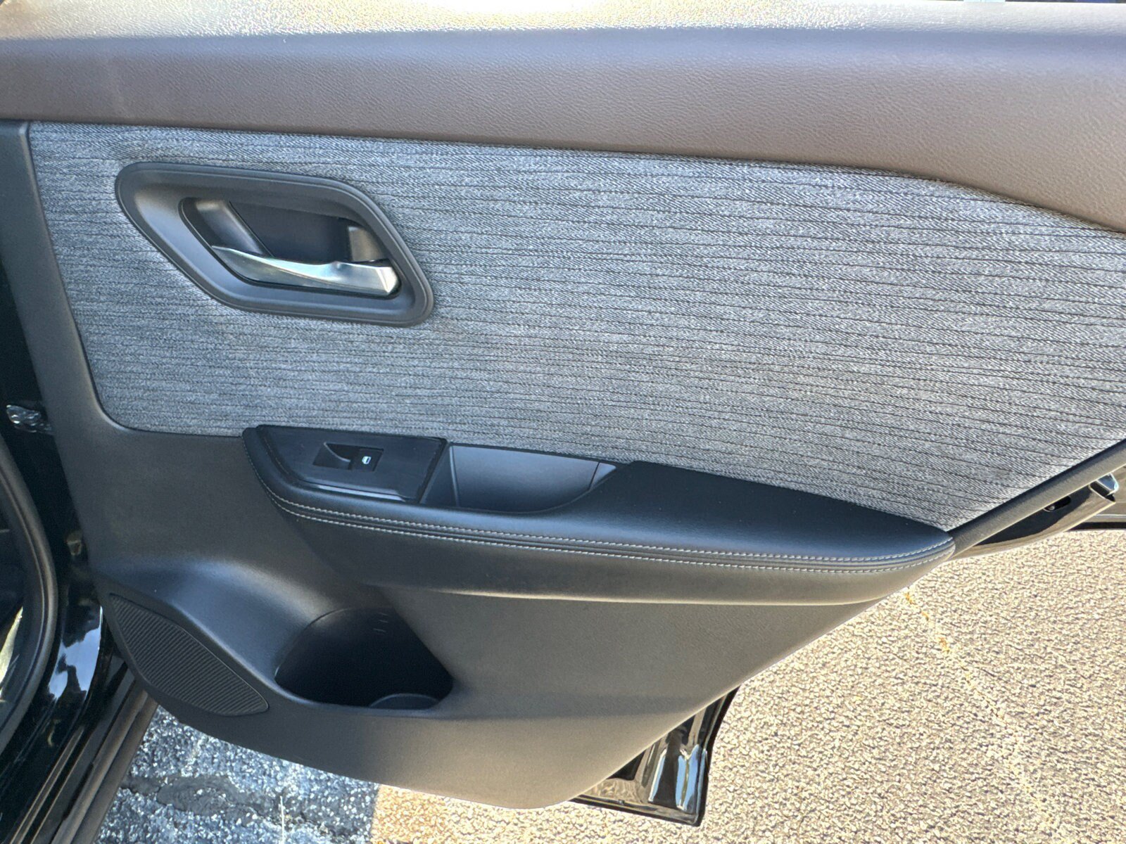 Used 2022 Nissan Rogue SV FWD image 18