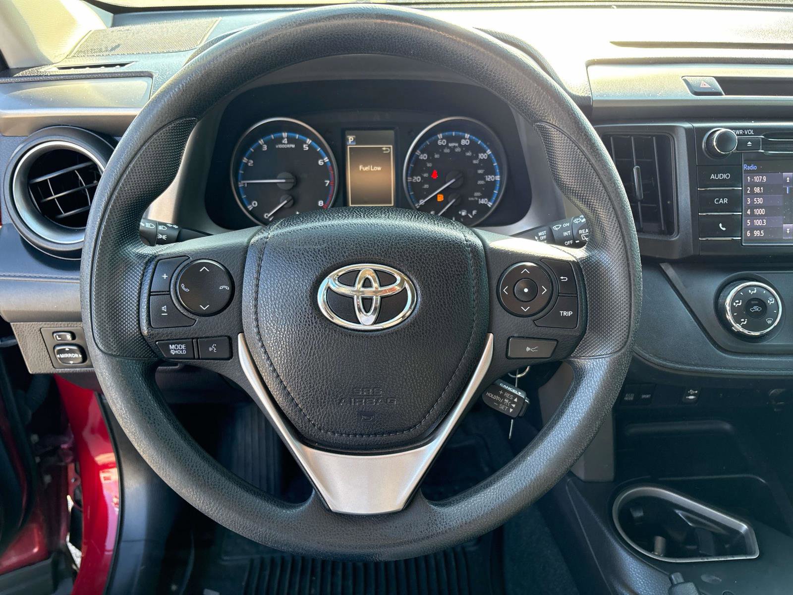 Used 2018 Toyota RAV4 LE image 23
