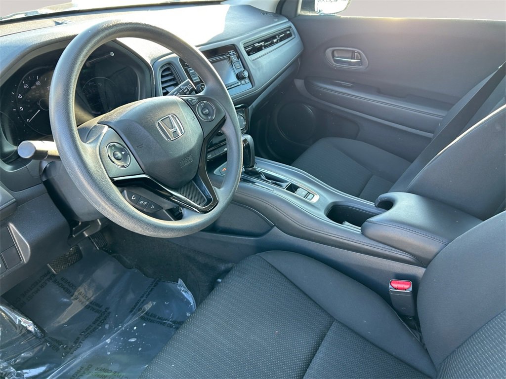 Used 2018 Honda HR-V LX image 10