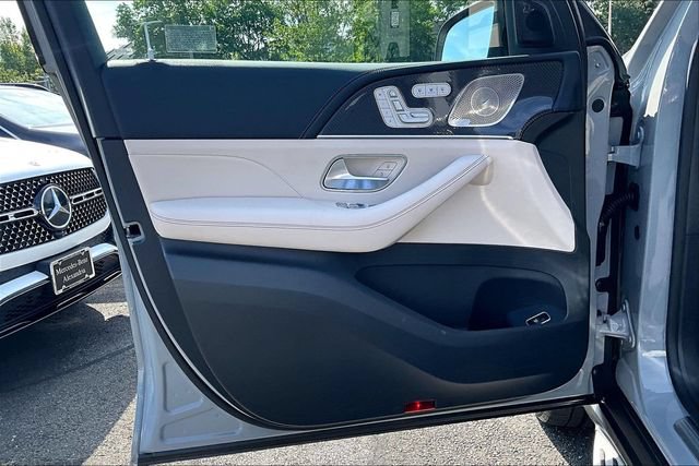 Certified 2025 Mercedes-Benz GLE 53 AMG 4MATIC image 18