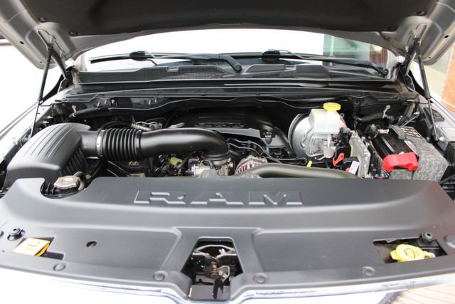 Used 2019 RAM 1500 Laramie AWD/4WD image 57