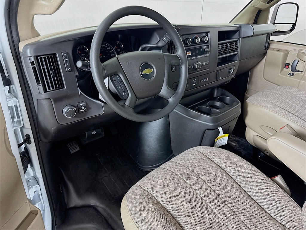 New 2025 Chevrolet Express 3500 w/ Driver Convenience Package image 5