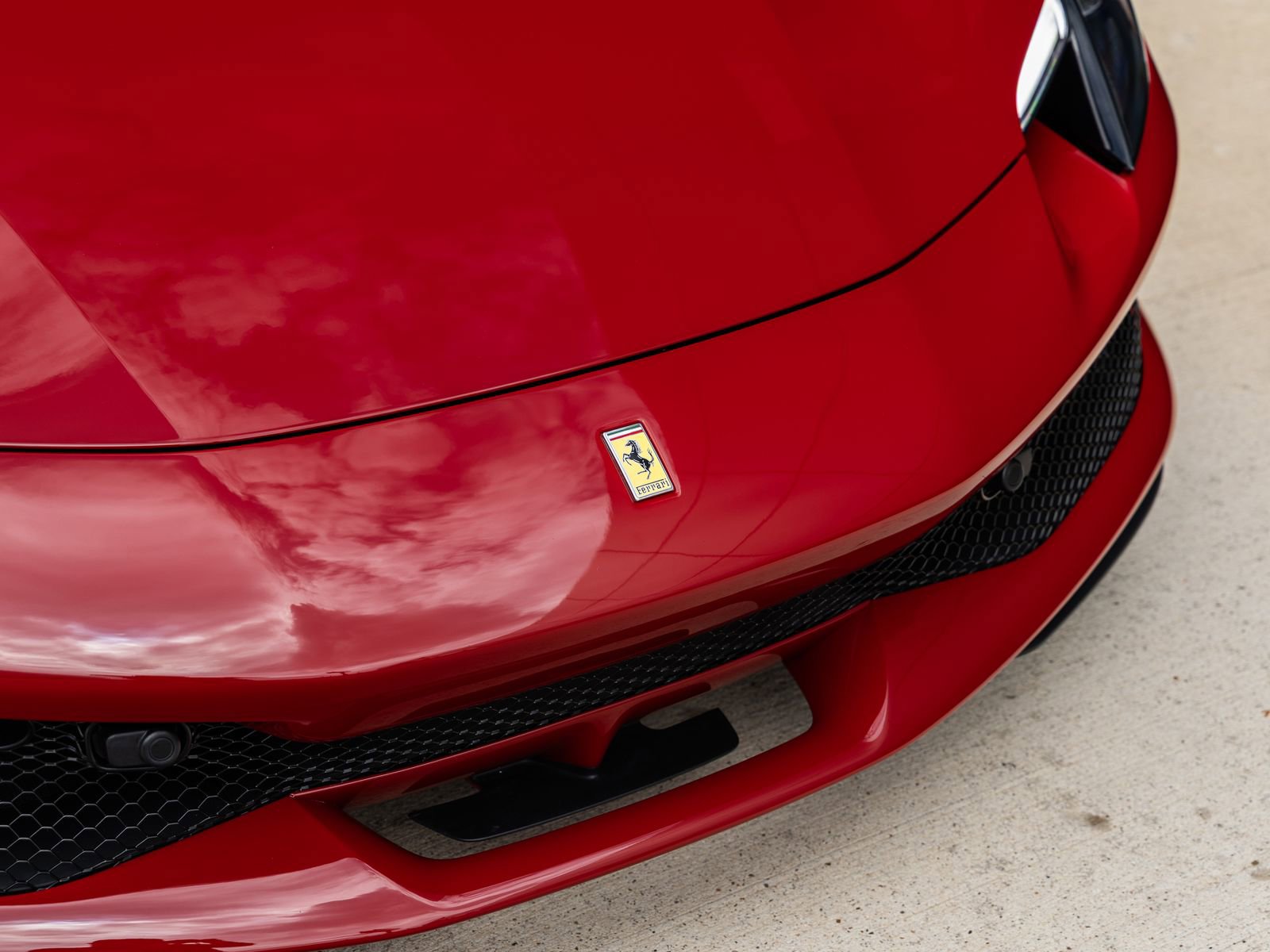 Used 2022 Ferrari 296 GTB RWD image 25