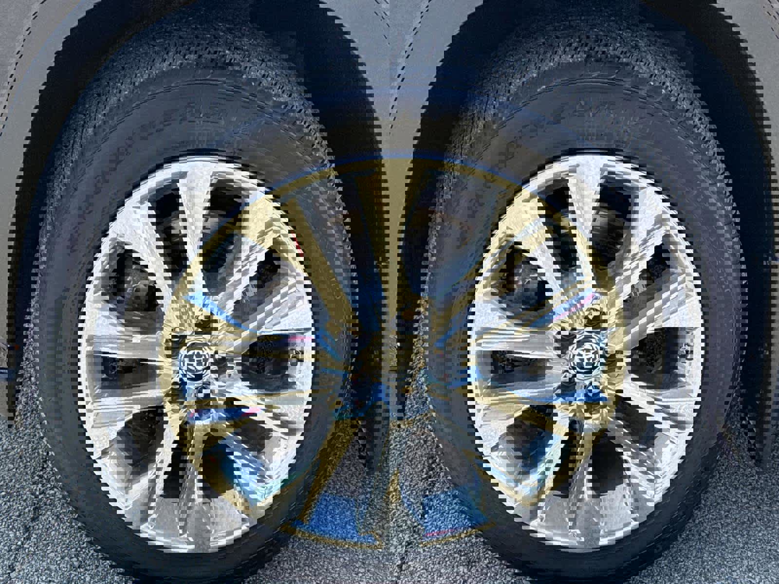 Used 2023 Toyota Highlander Limited image 10