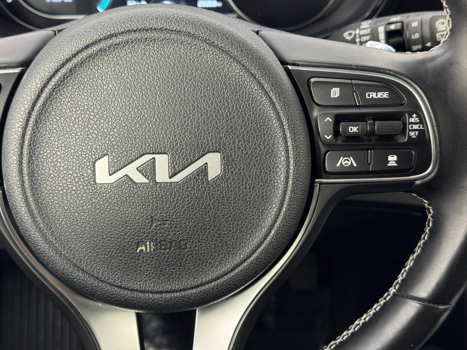 Used 2022 Kia Niro EX w/ Cold Weather Package FWD image 20