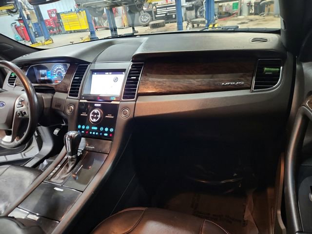 Used 2019 Ford Taurus Limited FWD image 21