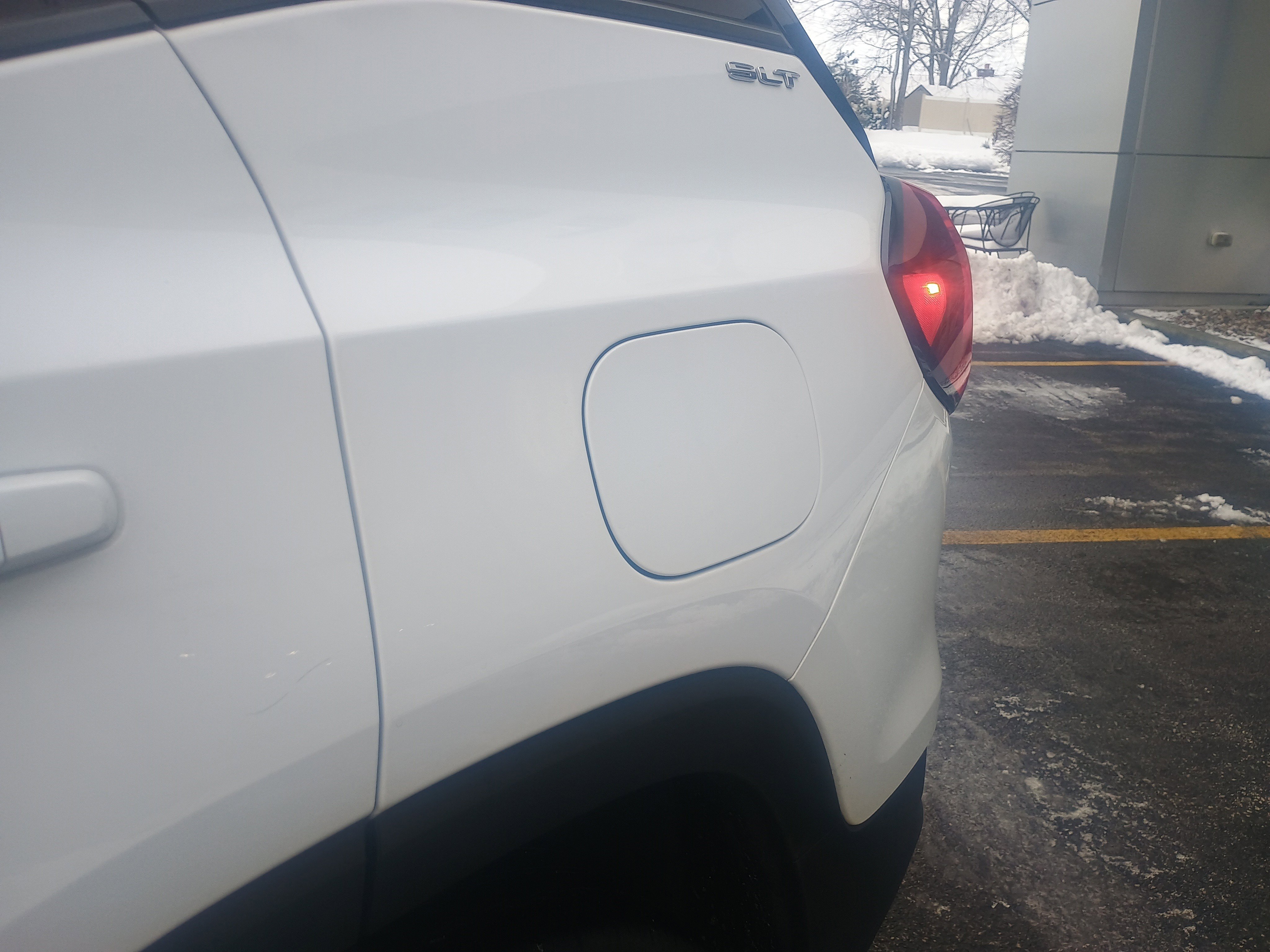 Used 2024 GMC Terrain SLT image 6