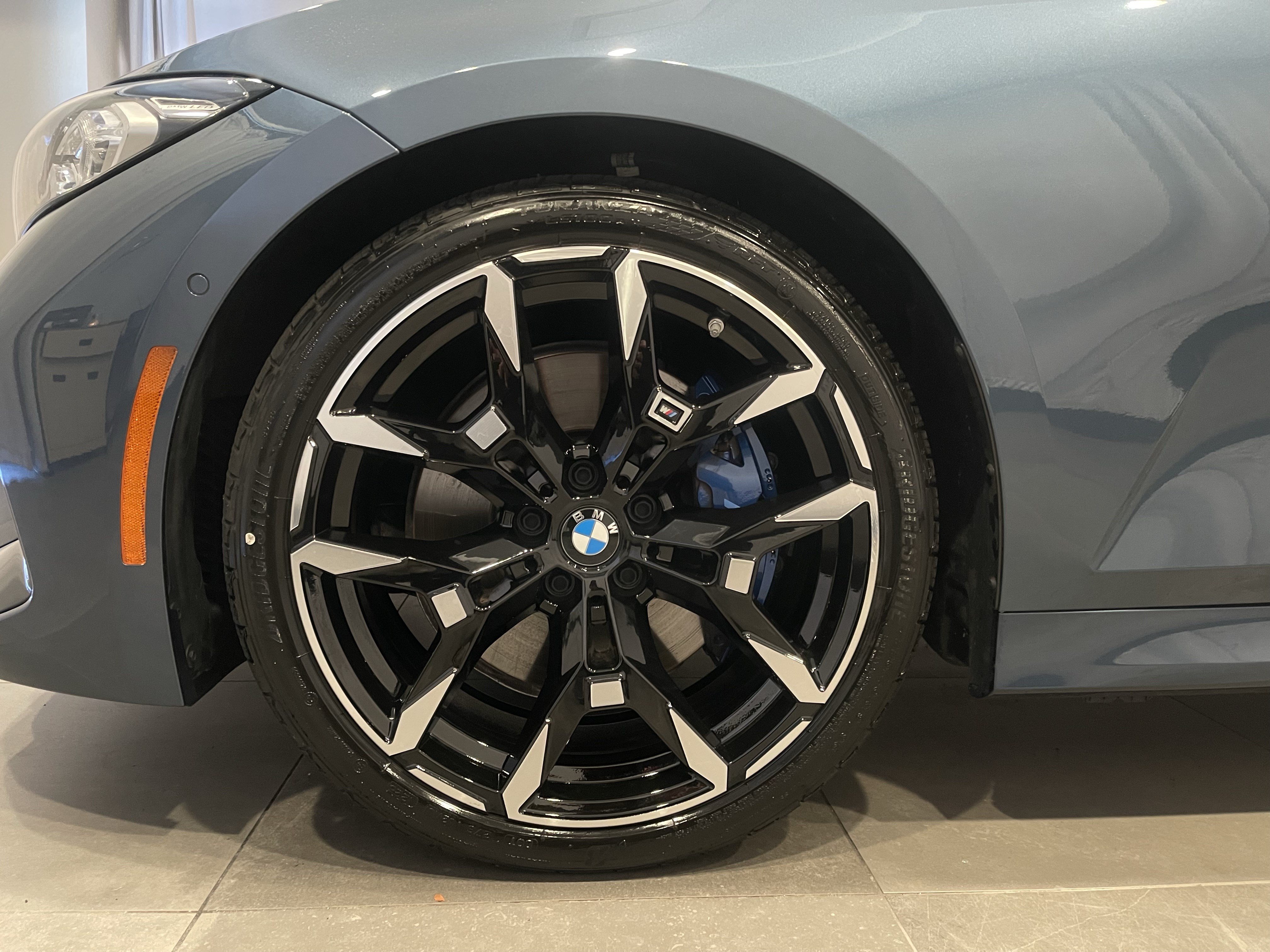 Used 2025 BMW M340i Sedan RWD image 7