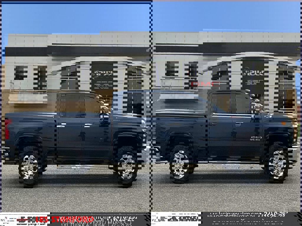 Used 2022 Chevrolet Silverado 2500 LTZ w/ LTZ Premium Package image 7