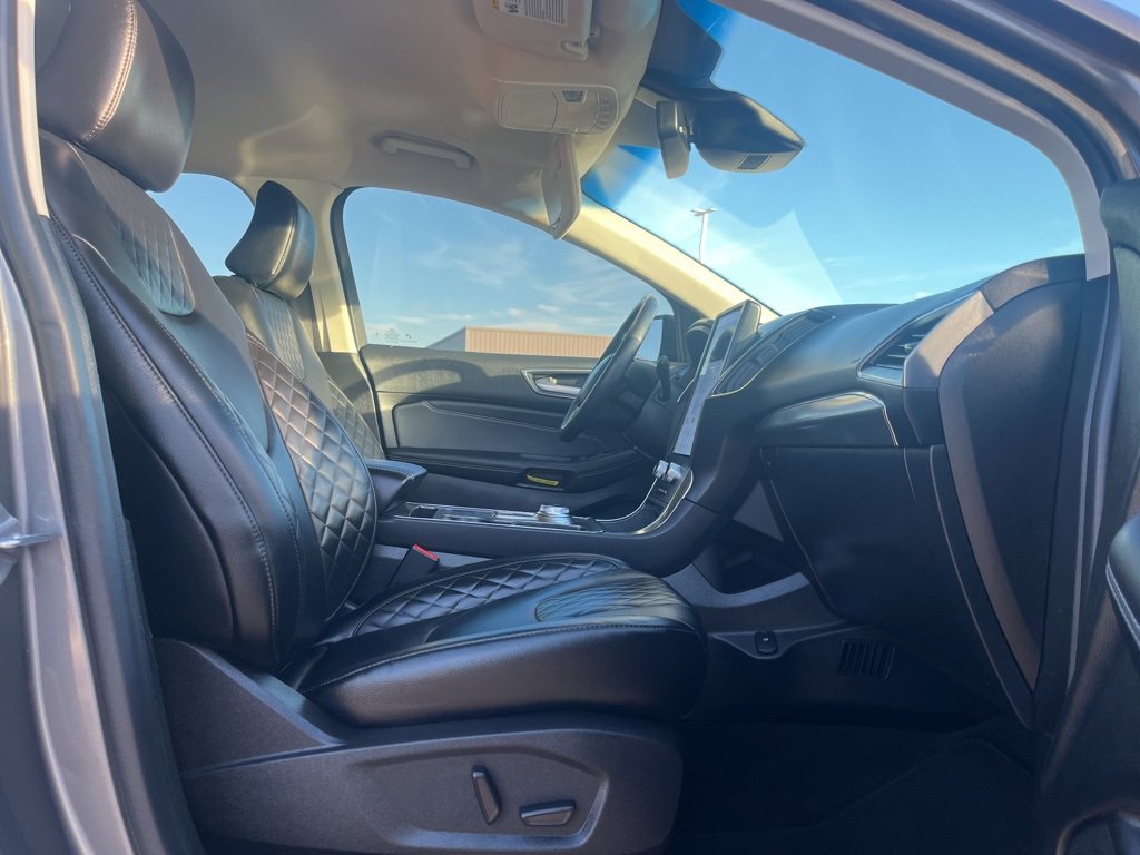 Used 2024 Ford Edge Titanium image 20