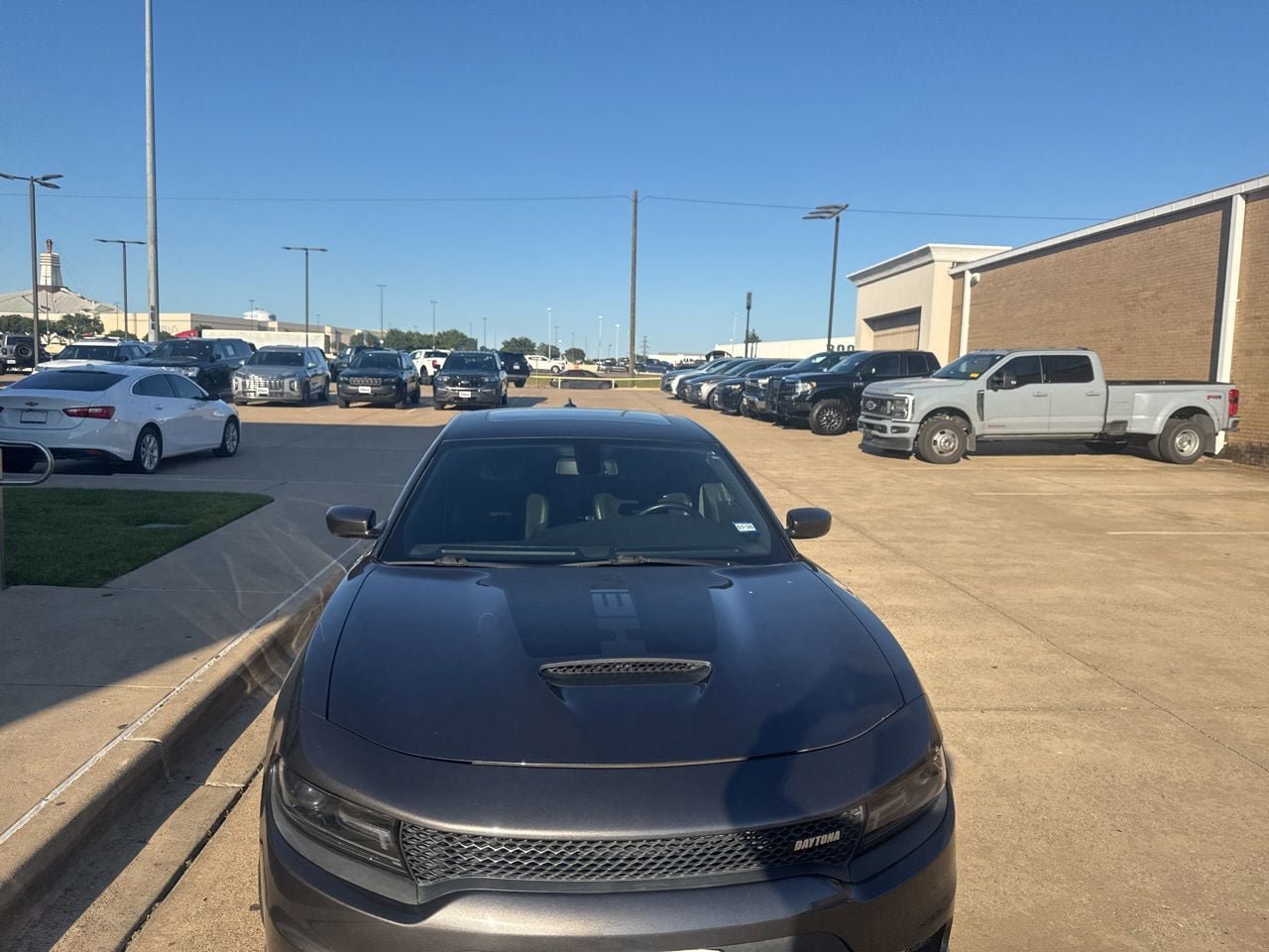 Used 2018 Dodge Charger R/T RWD image 2