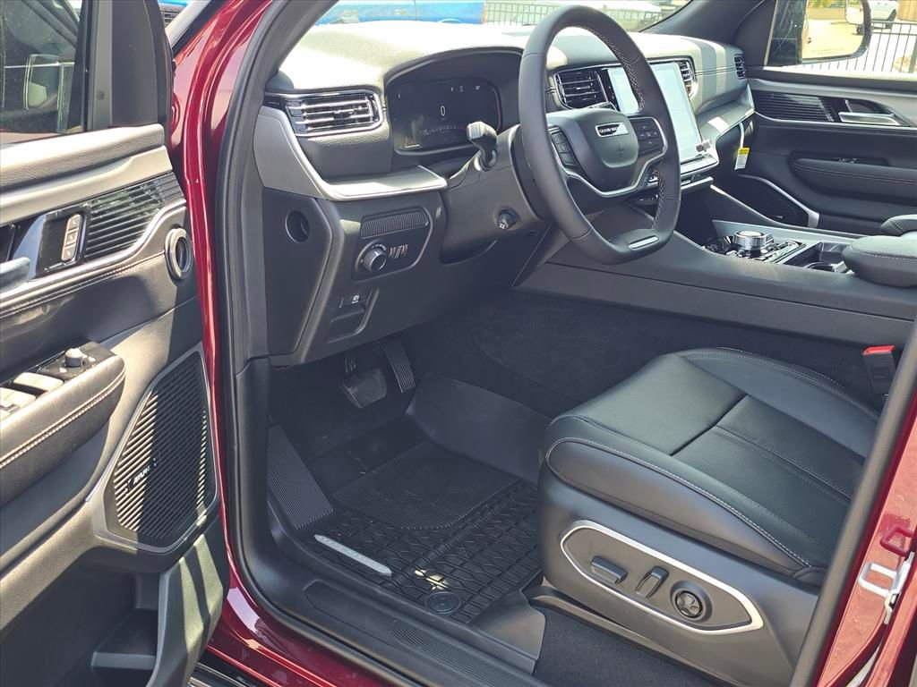 New 2026 Jeep Grand Wagoneer 4WD image 4