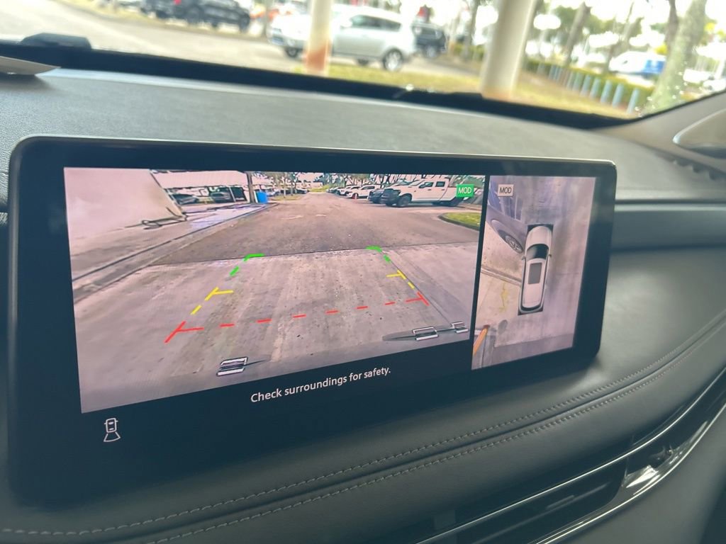 Used 2024 INFINITI QX60 Luxe w/ Performance Audio Package image 9