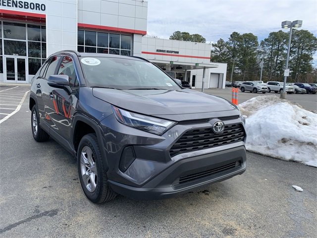 Used 2025 Toyota RAV4 XLE image 2