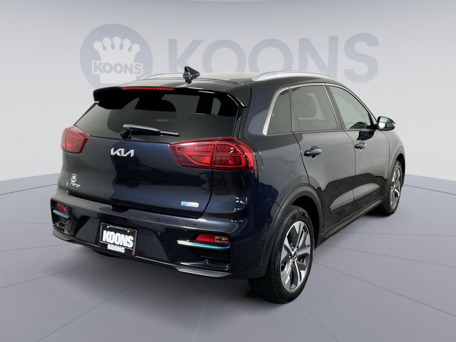 Used 2022 Kia Niro EX Premium w/ Cold Weather Package image 7
