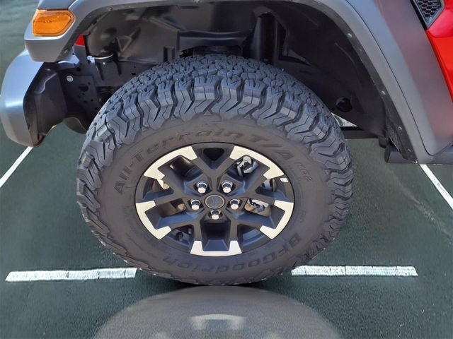 Used 2025 Jeep Wrangler Unlimited Rubicon 4xe w/ Convenience Group AWD/4WD image 25