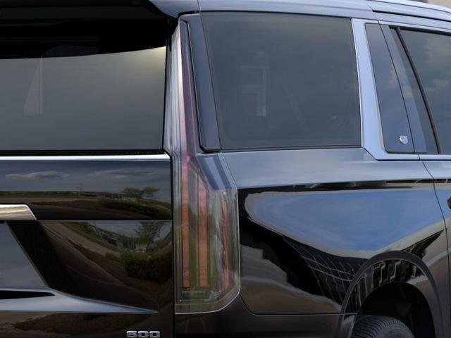 New 2026 Cadillac Escalade ESV Luxury AWD/4WD image 11