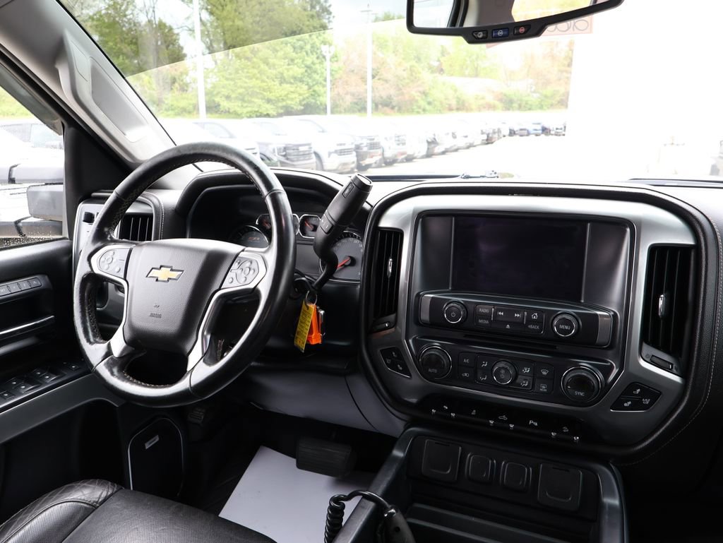 Used 2015 Chevrolet Silverado 2500 LTZ w/ LTZ Plus Package AWD/4WD image 26