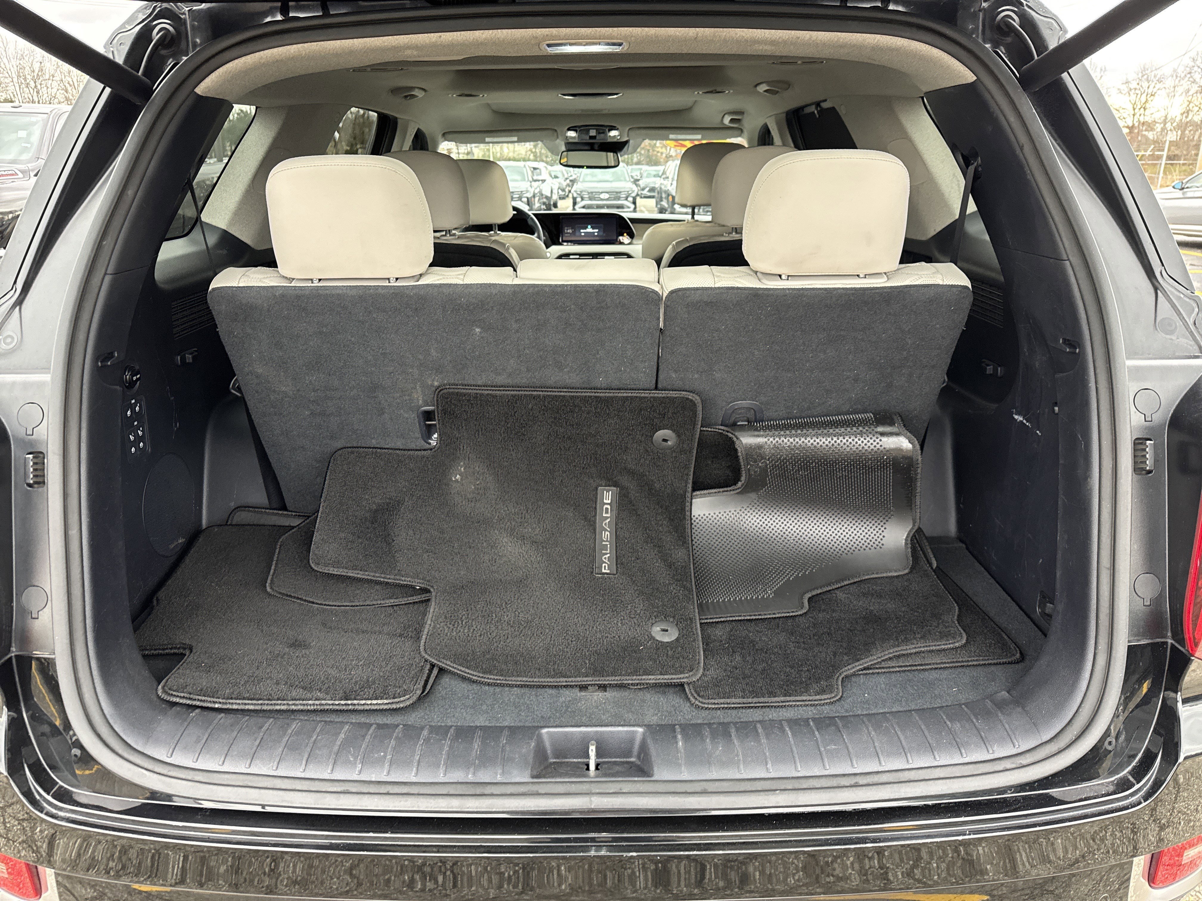 Used 2022 Hyundai Palisade Limited image 8