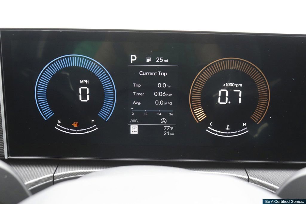 Certified 2025 Hyundai Santa Fe SE image 15