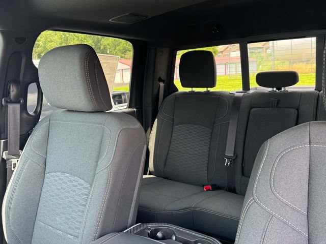 New 2026 RAM 2500 Big Horn AWD/4WD image 36