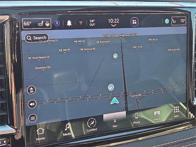 Used 2023 Chrysler Pacifica Limited w/ Uconnect Theater Family Group image 17