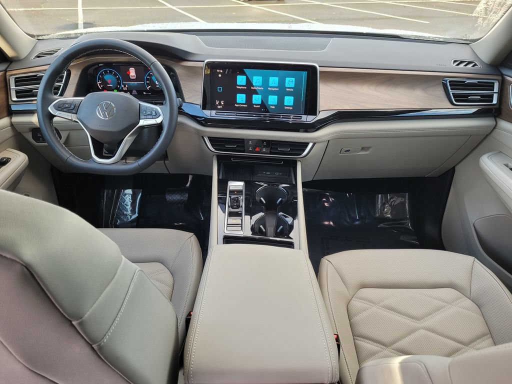 New 2026 Volkswagen Atlas SE FWD image 16