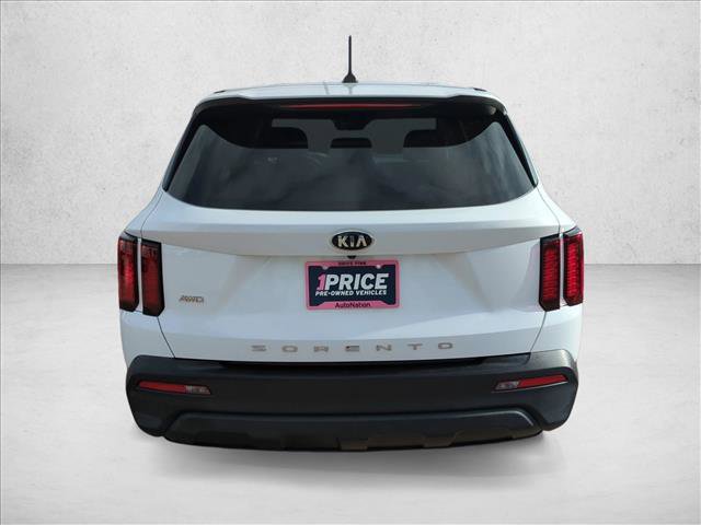 Used 2021 Kia Sorento LX image 7