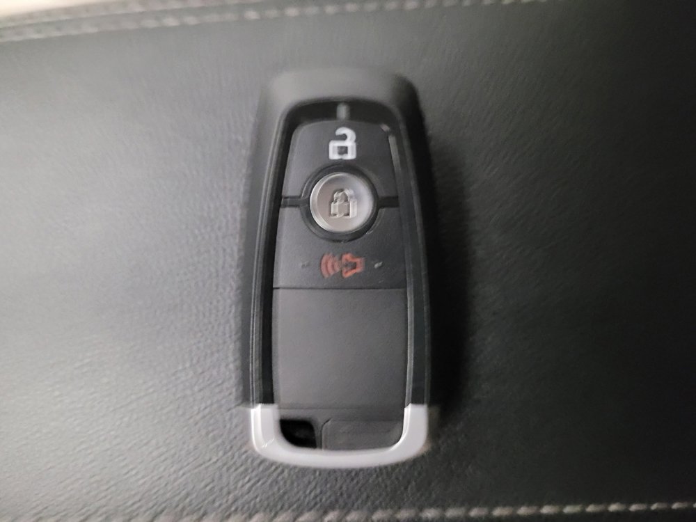 Used 2020 Ford Escape SE FWD image 32