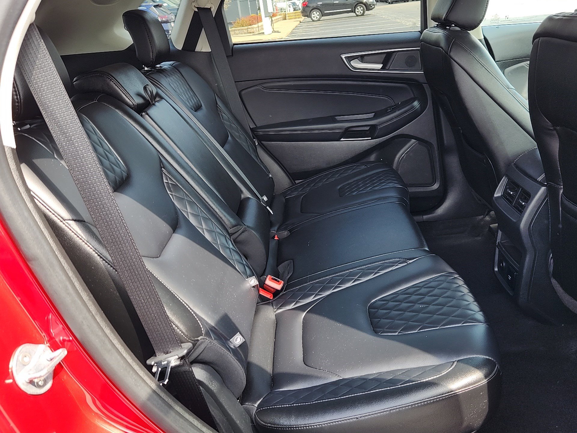 Used 2024 Ford Edge Titanium AWD/4WD image 30