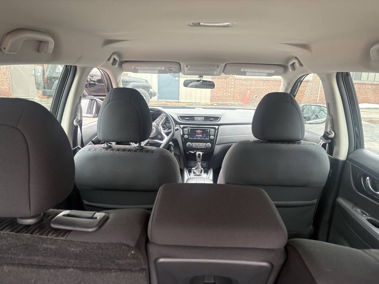 Used 2018 Nissan Rogue S AWD/4WD image 15