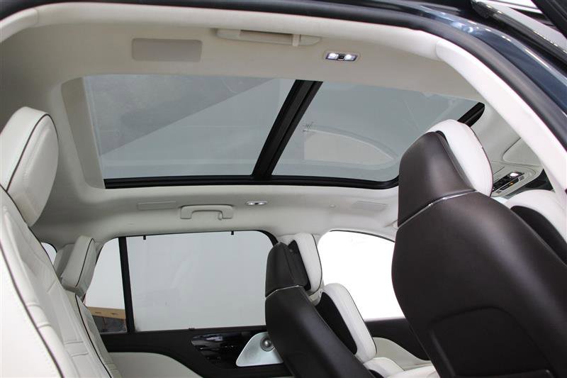 Used 2023 Lincoln Aviator Black Label w/ Class IV Trailer Tow Package image 20