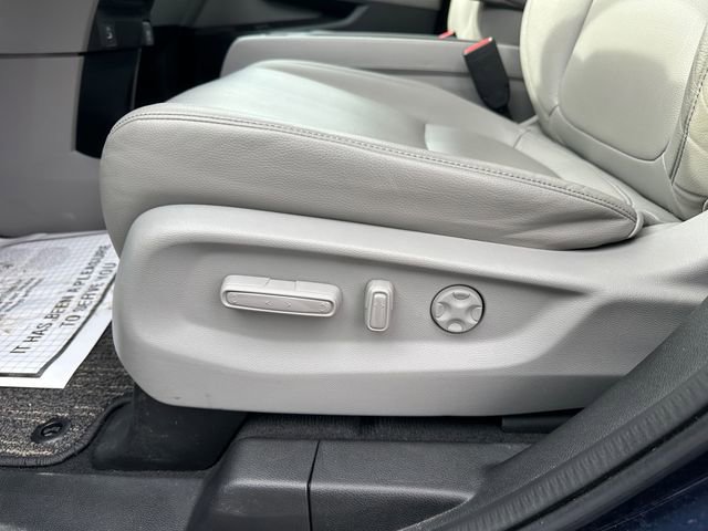 Used 2023 Honda Odyssey EX-L image 21