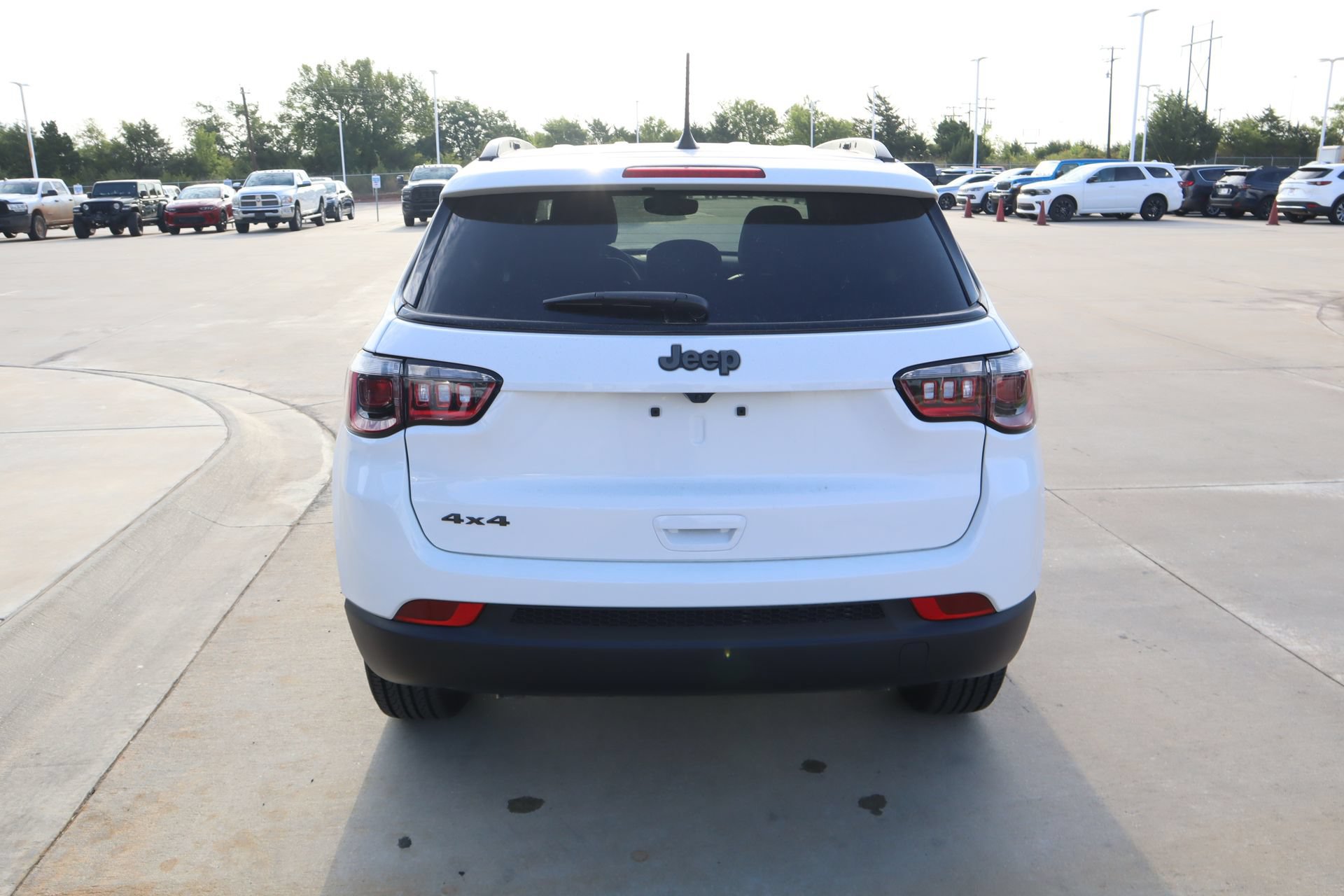 New 2026 Jeep Compass Latitude AWD/4WD image 21
