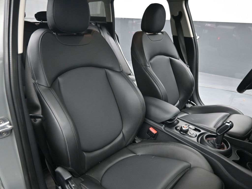 Used 2020 MINI Cooper Clubman S w/ Storage Package image 27