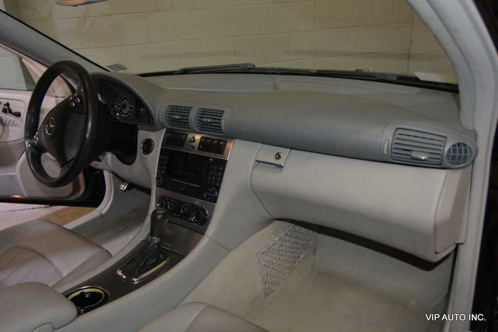 Used 2005 Mercedes-Benz C 55 AMG Sedan image 12