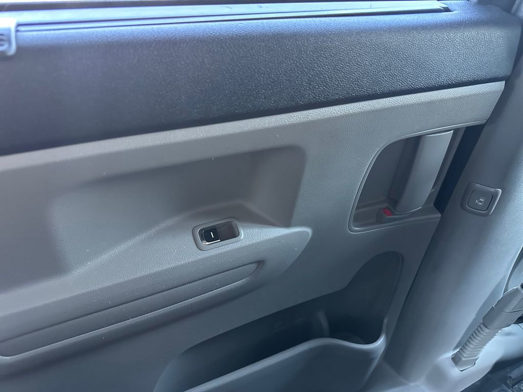 Used 2019 Kia Sedona EX image 36