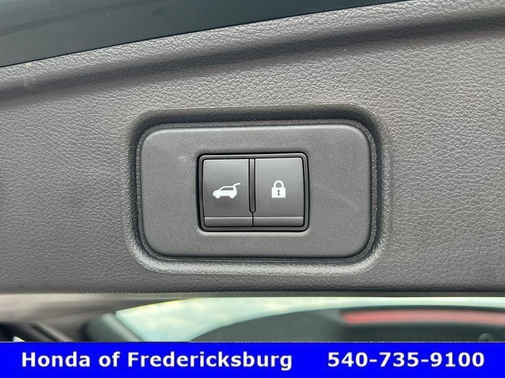 Used 2024 Nissan Pathfinder Platinum w/ Cargo Package AWD/4WD image 34