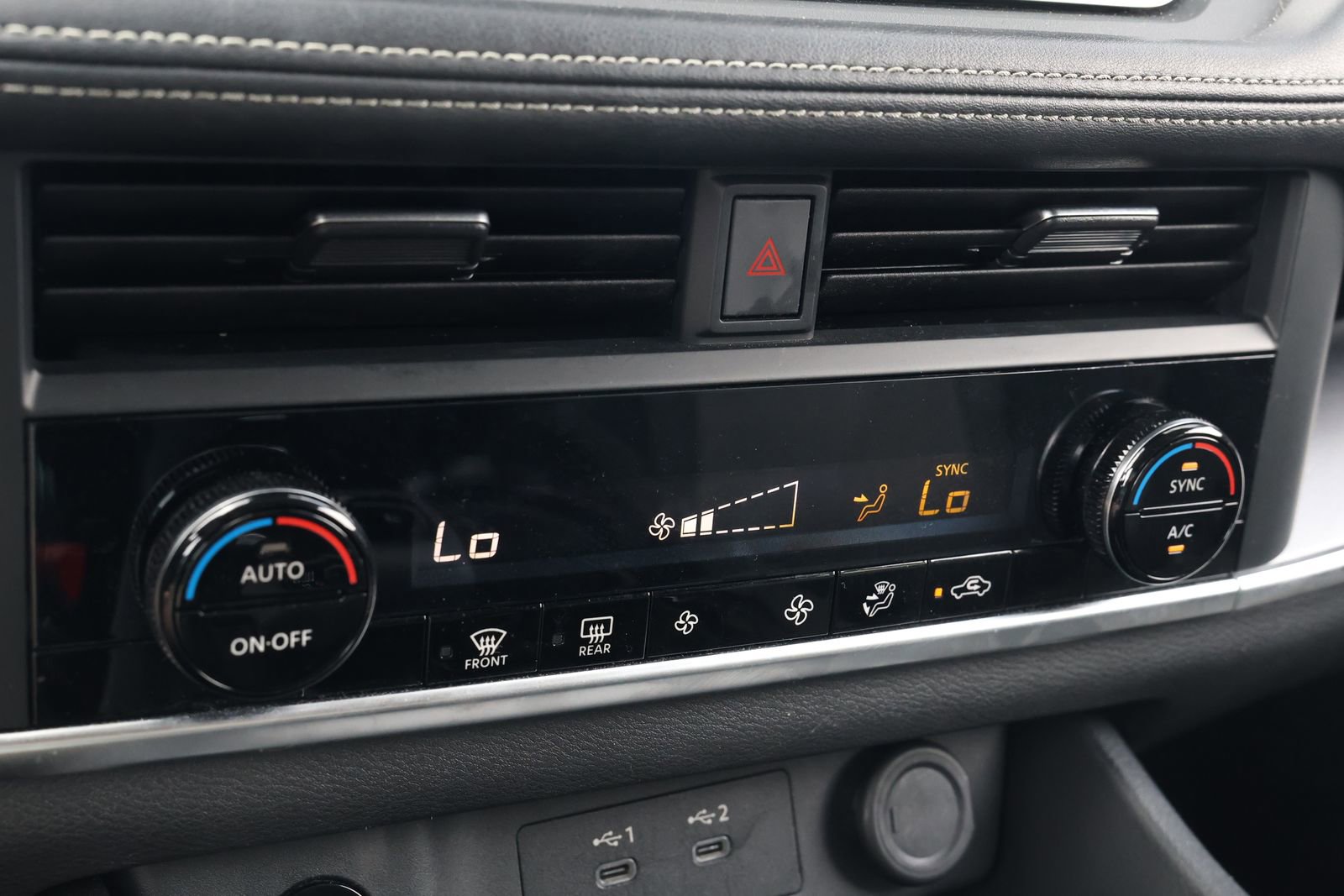 Used 2024 Nissan Rogue SV image 21