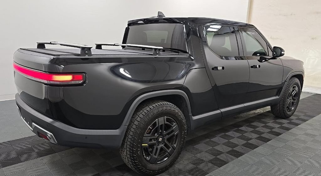 Used 2022 Rivian R1T Adventure AWD/4WD image 2
