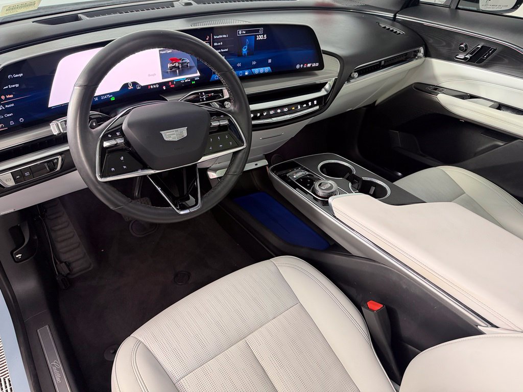 Used 2024 Cadillac Lyriq Luxury RWD image 12