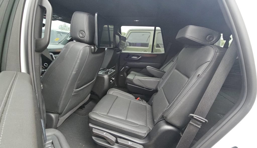 Used 2026 GMC Yukon Denali w/ Denali Reserve Package AWD/4WD image 7